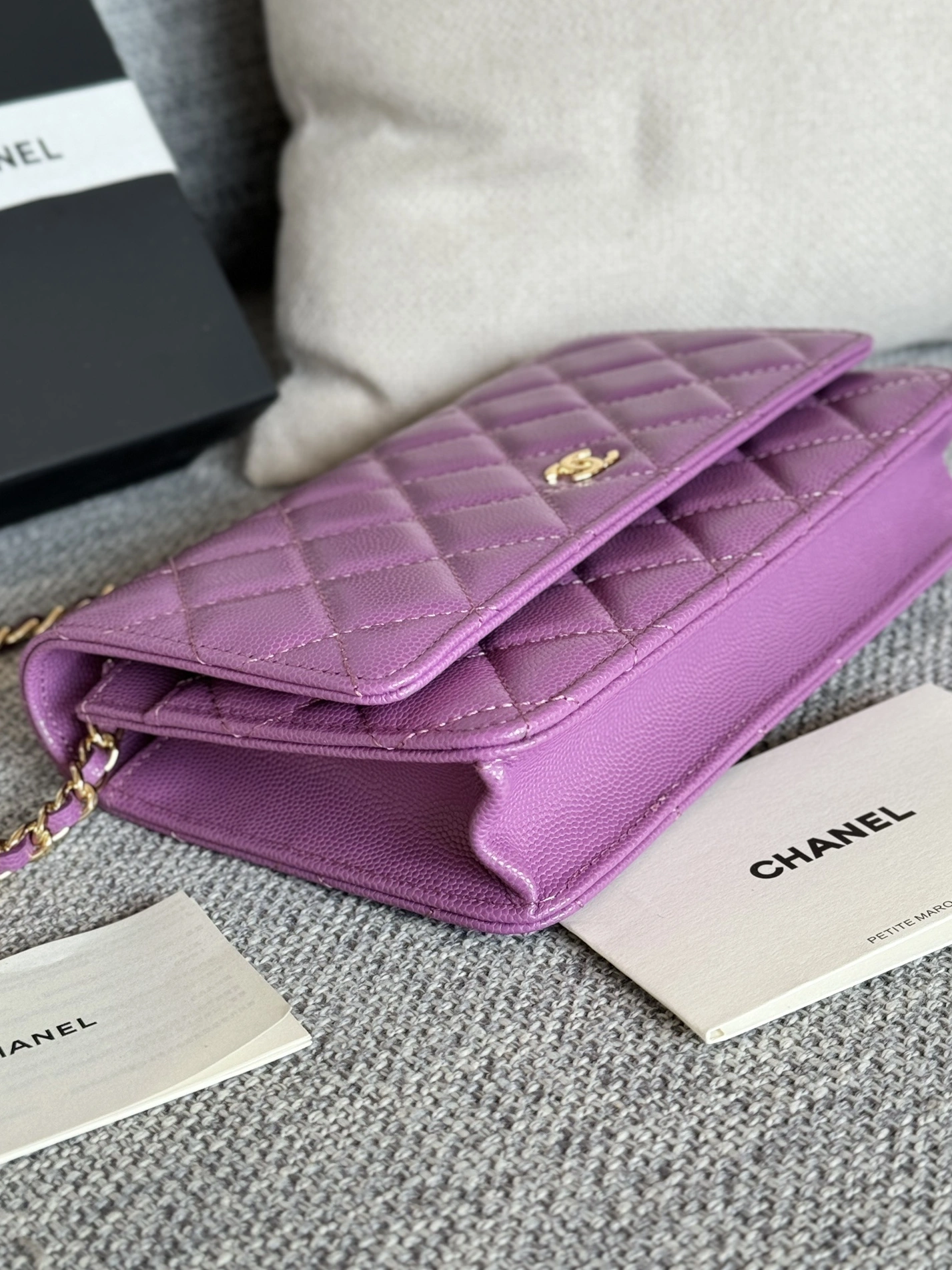 Durable 5601 Chanel AAA Quality Messenger Bags In Gold For Women
