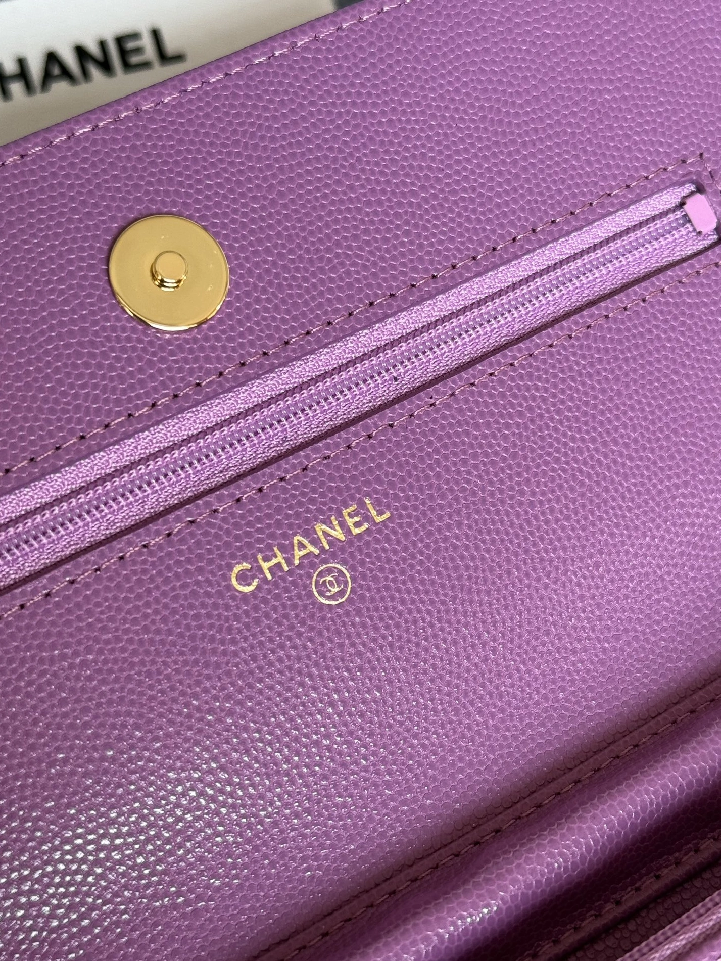 Durable 5601 Chanel AAA Quality Messenger Bags In Gold For Women