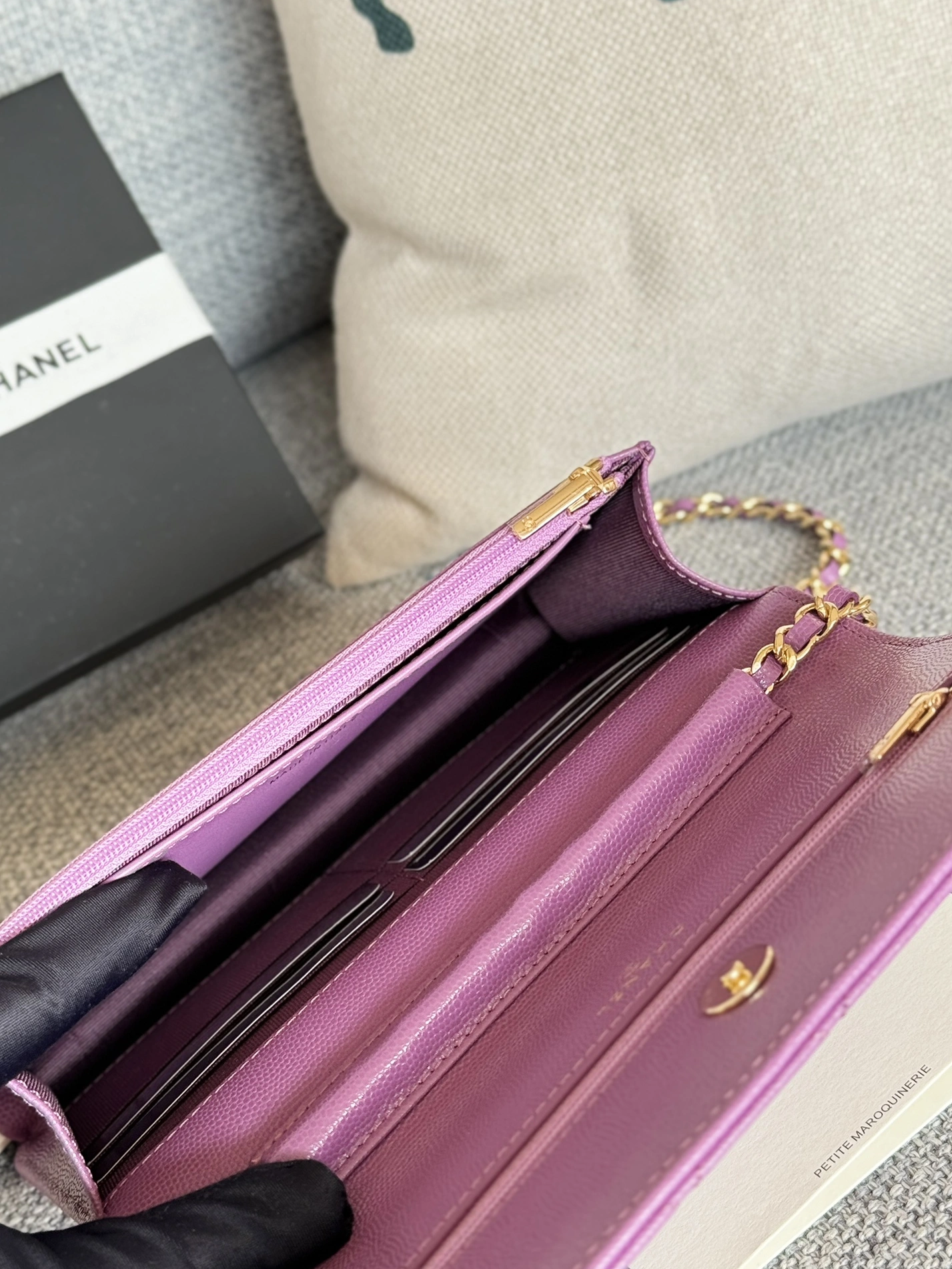 Durable 5601 Chanel AAA Quality Messenger Bags In Gold For Women