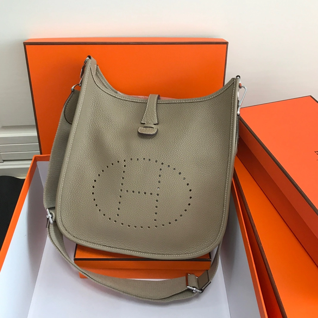 Durable 563 Hermes AAA Quality Messenger Bags For Women