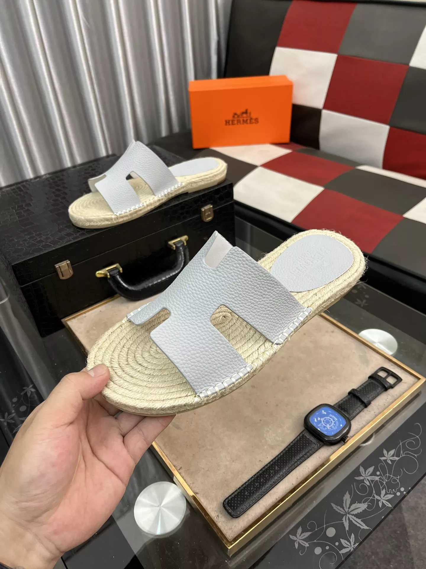 Durable 5661 Hermes Slippers For Men