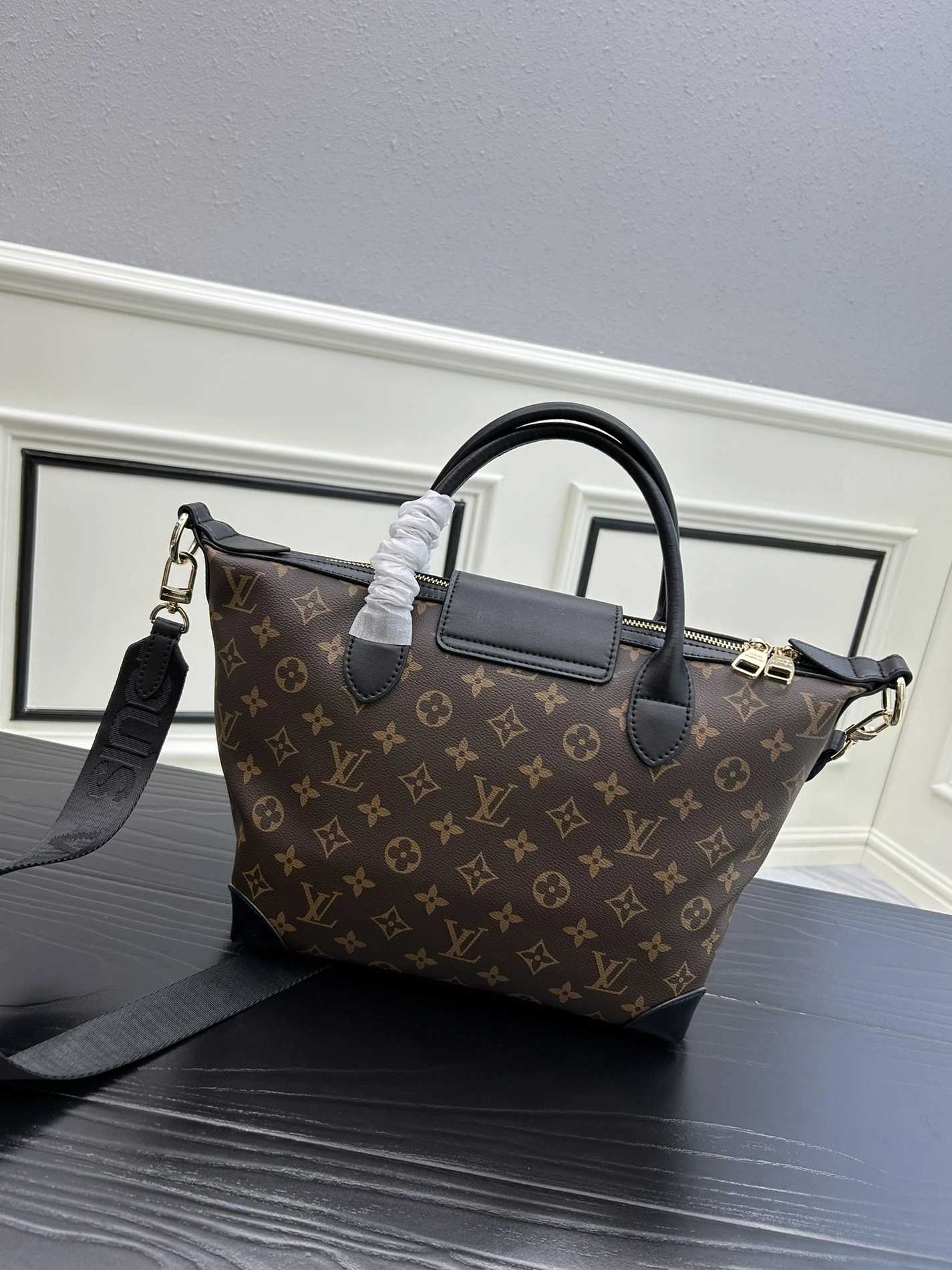 Durable 5734 Louis Vuitton AAA Quality Handbags For Women