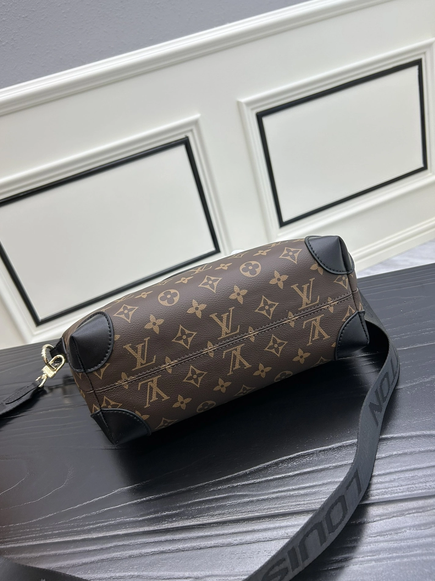 Durable 5734 Louis Vuitton AAA Quality Handbags For Women