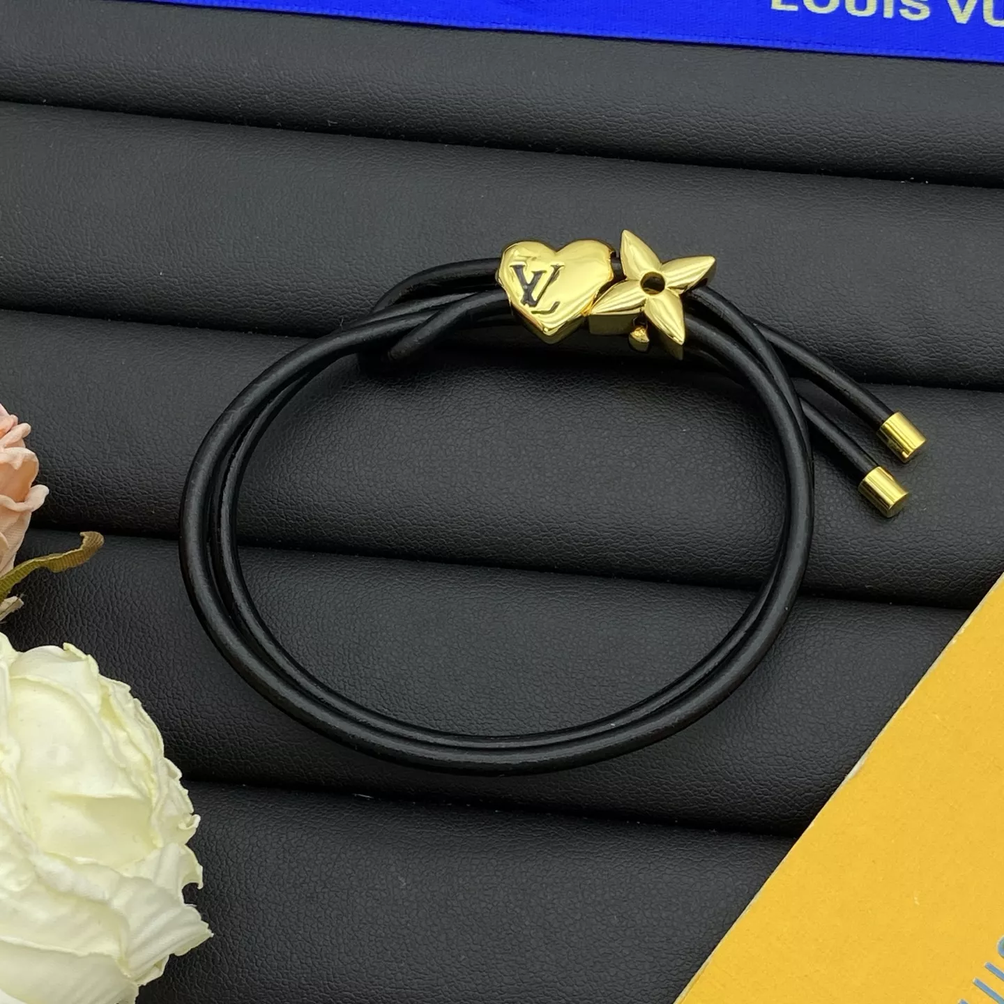 Durable 5777 Louis Vuitton LV Bracelets
