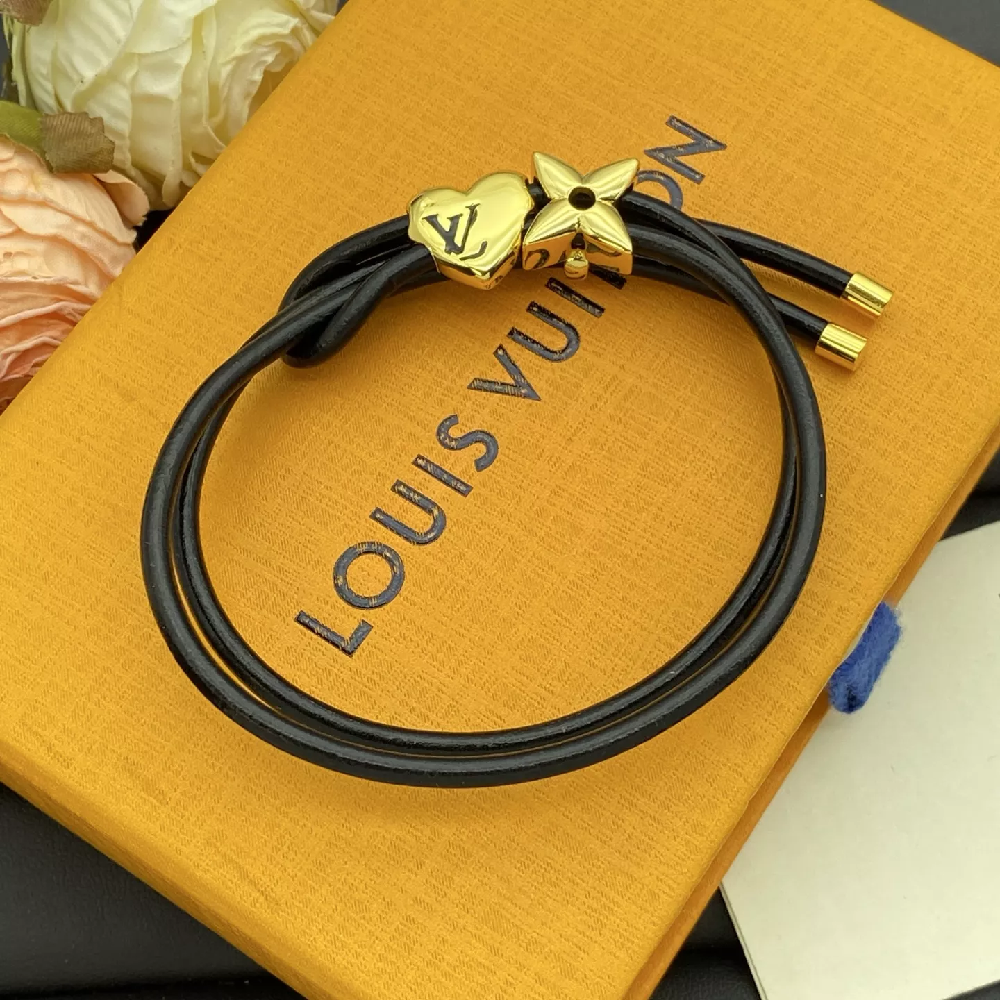 Durable 5777 Louis Vuitton LV Bracelets