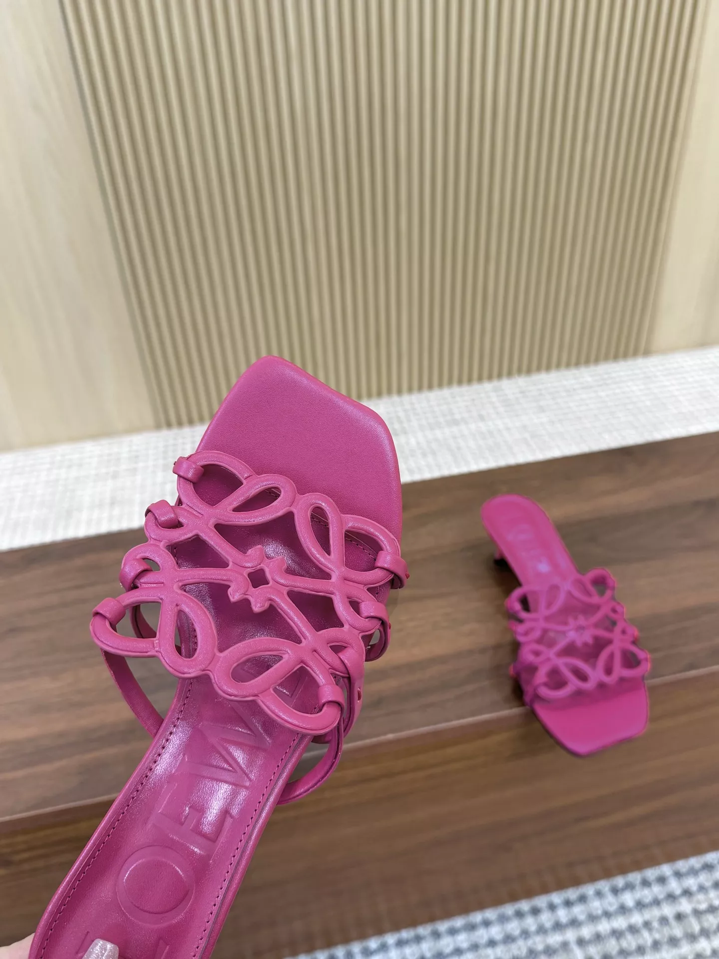 Durable 5785 LOEWE Slippers For Women