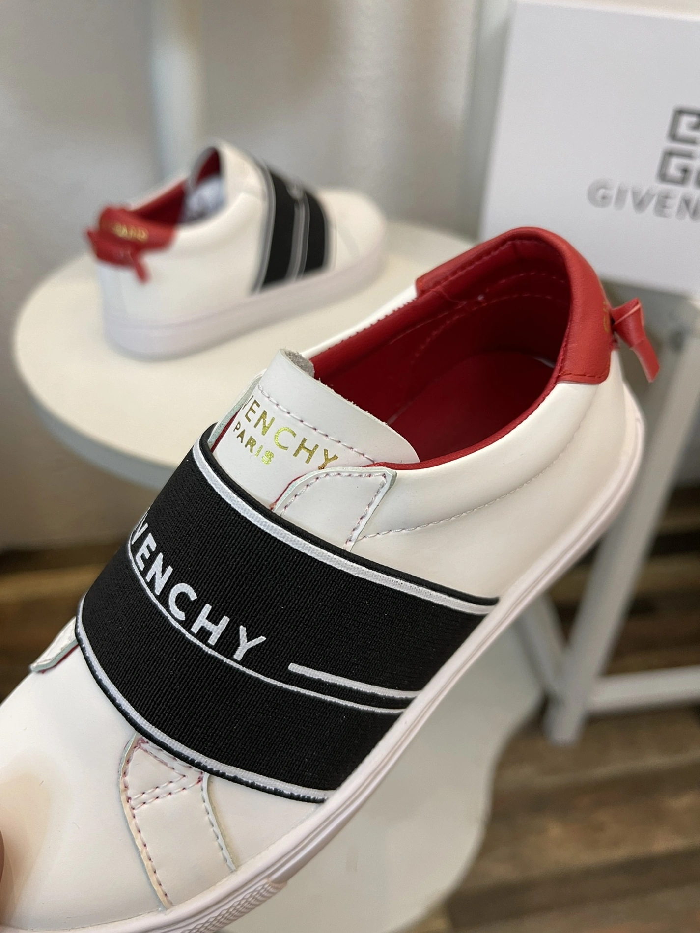 Durable 5811 Givenchy Kids Shoes For Kids