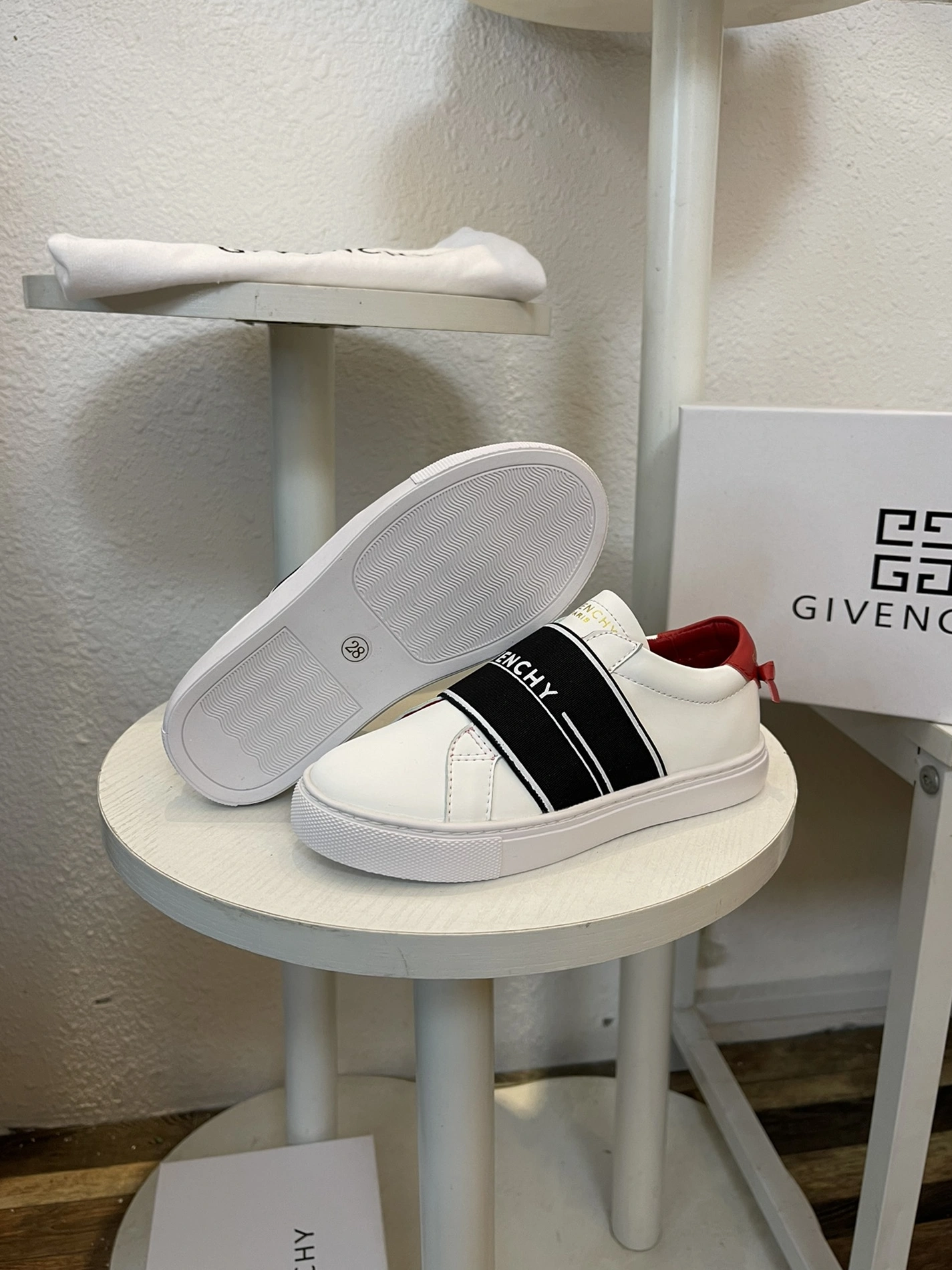 Durable 5811 Givenchy Kids Shoes For Kids
