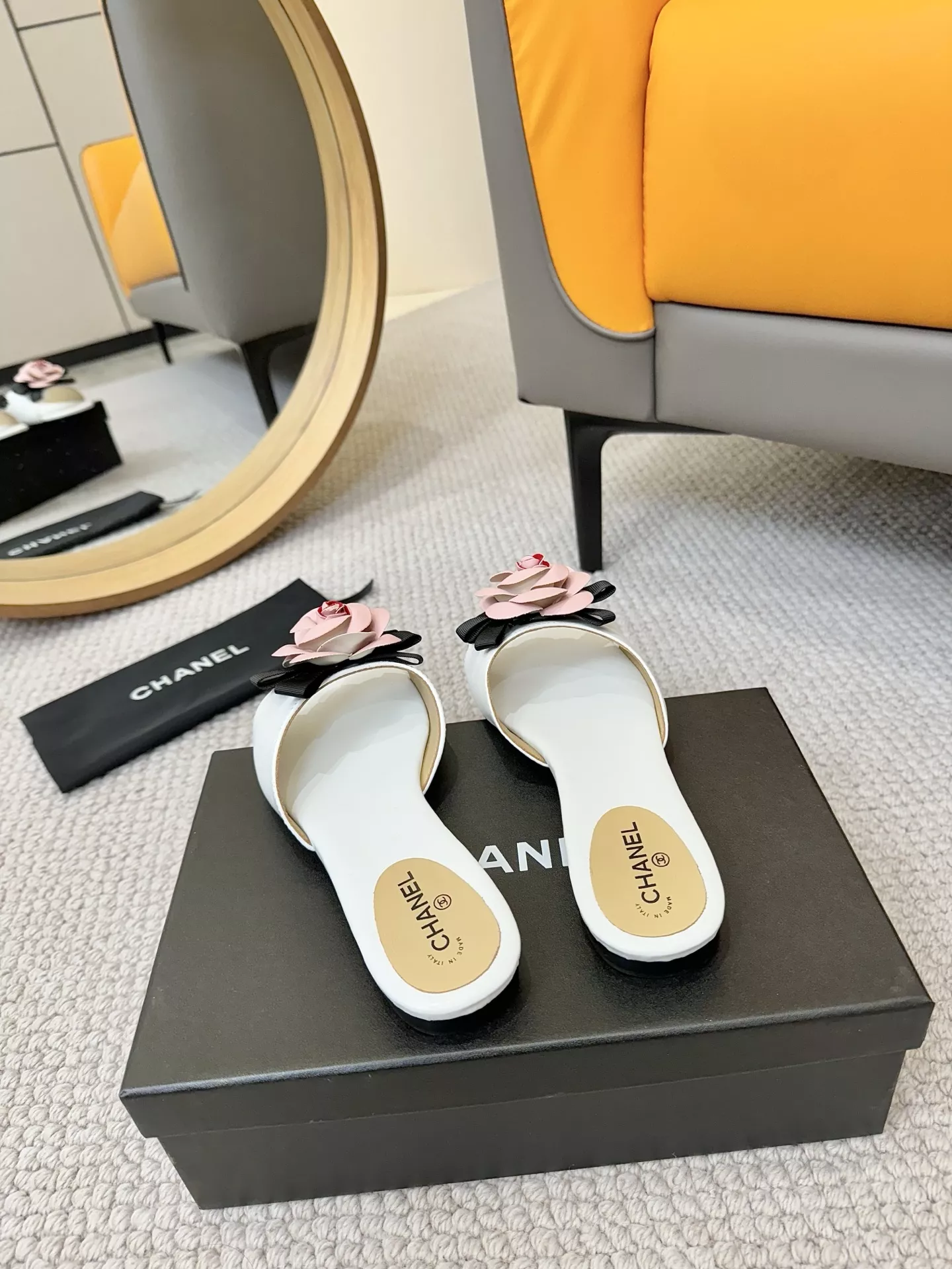Durable 5861 Chanel Slippers For Women