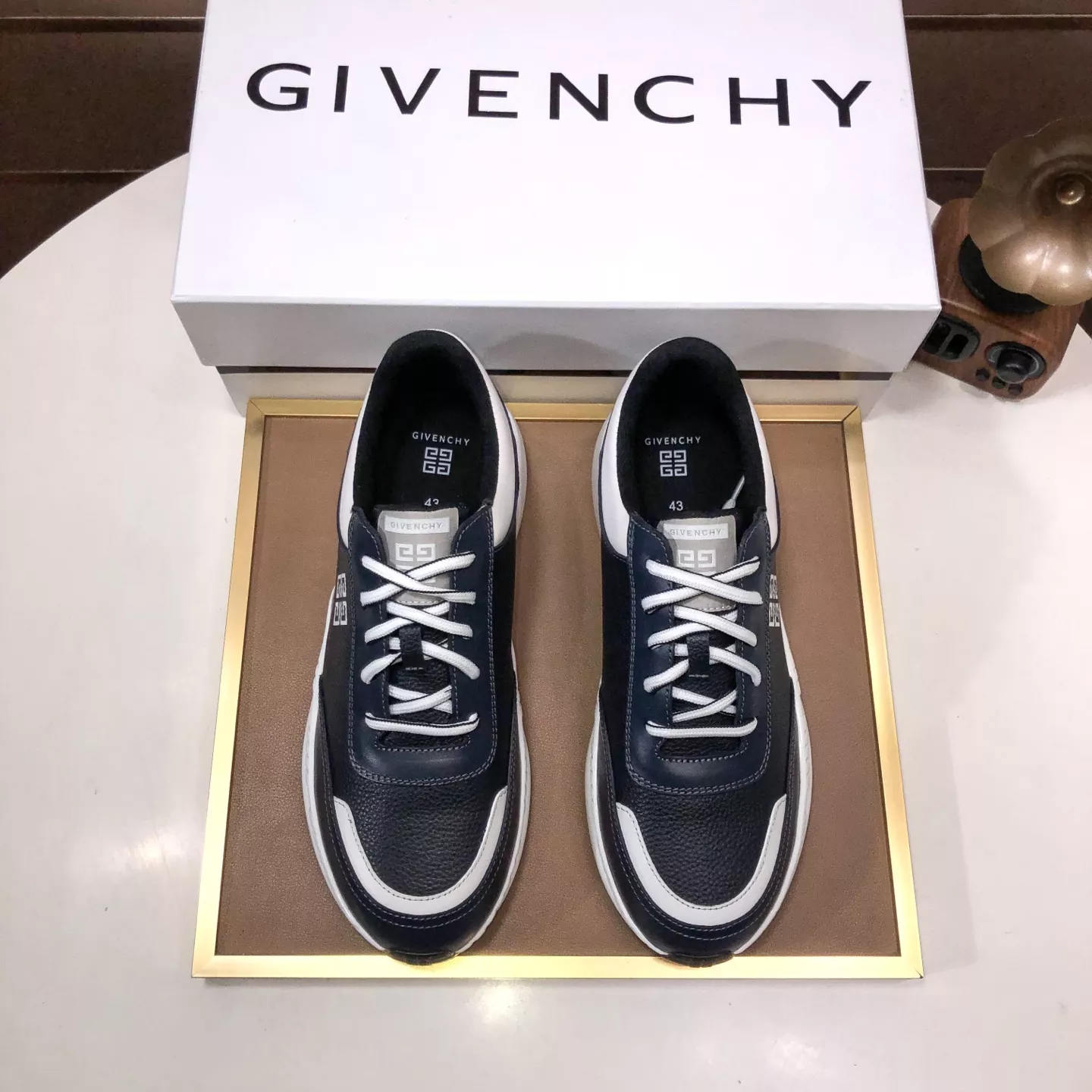 Durable 5901 Givenchy Casual Shoes For Men