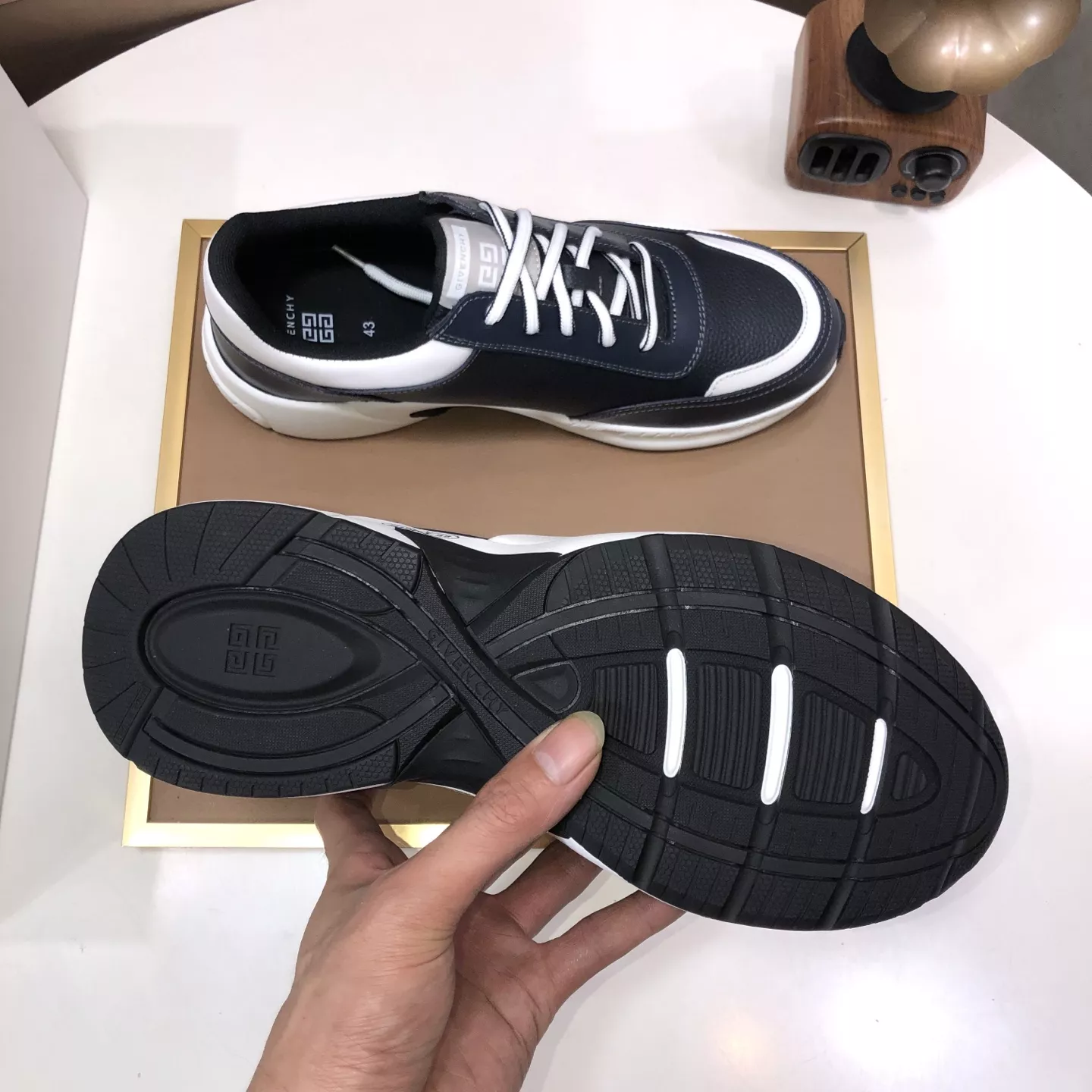 Durable 5901 Givenchy Casual Shoes For Men