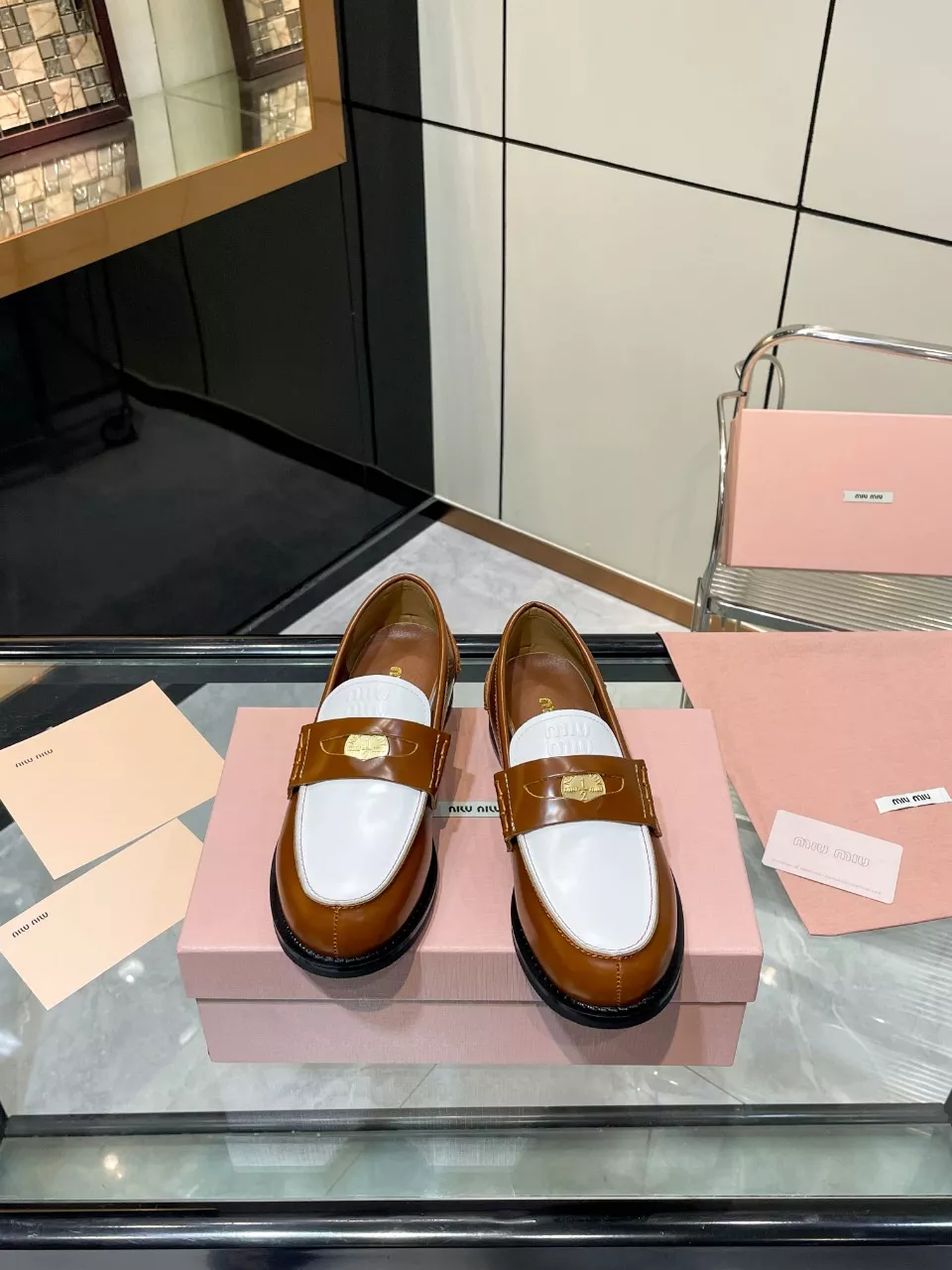 Durable 593 MIU MIU Leather Shoes For Women