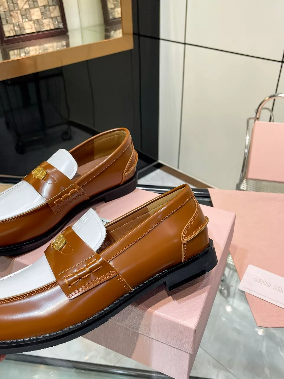 Durable 593 MIU MIU Leather Shoes For Women