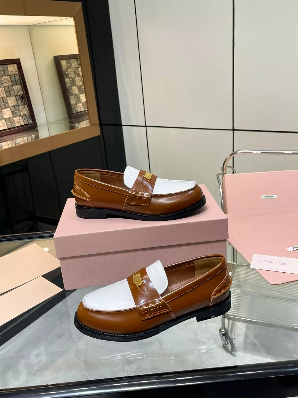 Durable 593 MIU MIU Leather Shoes For Women