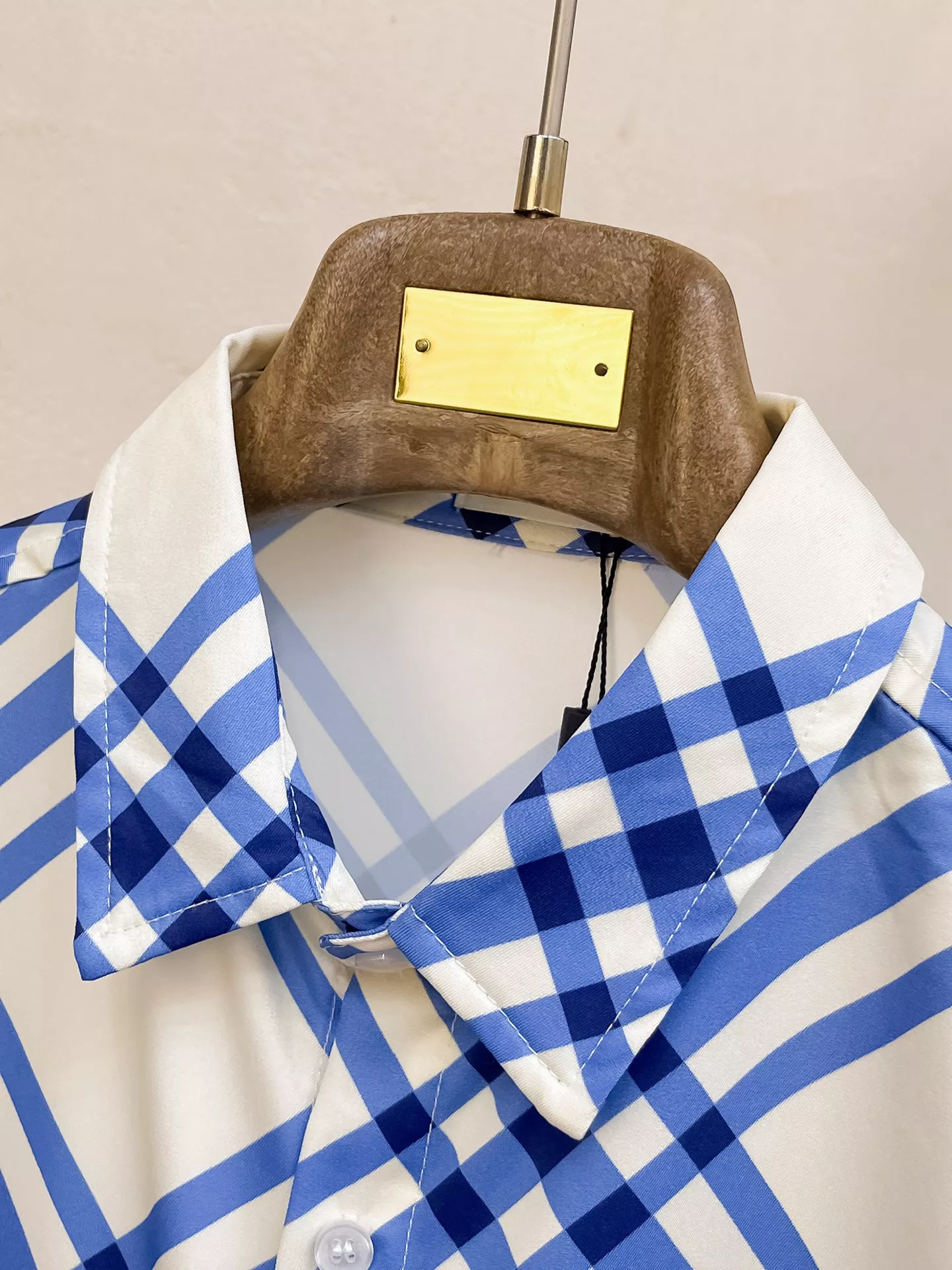 Durable 5934 Burberry Tracksuits Short Sleeved For Men