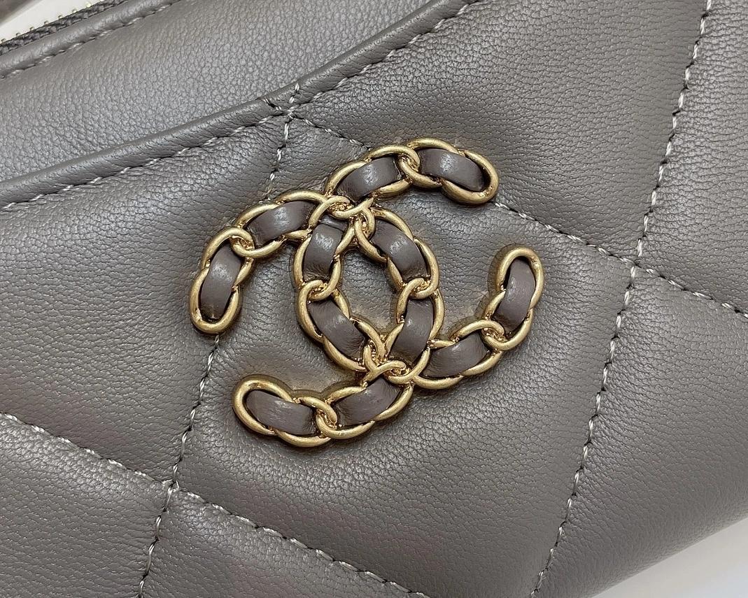 Durable 5952 Chanel Card Case