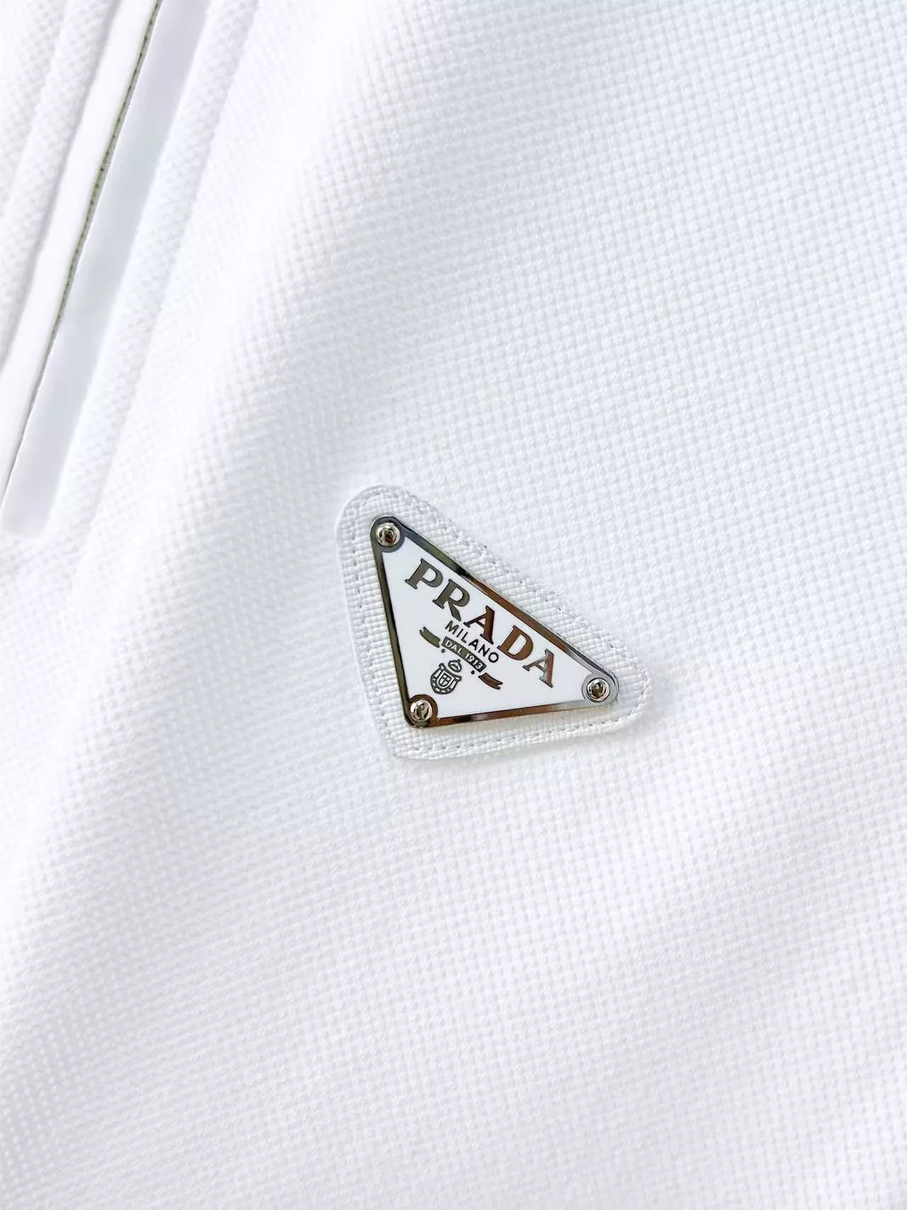 Durable 5984 Prada T-Shirts Short Sleeved For Men