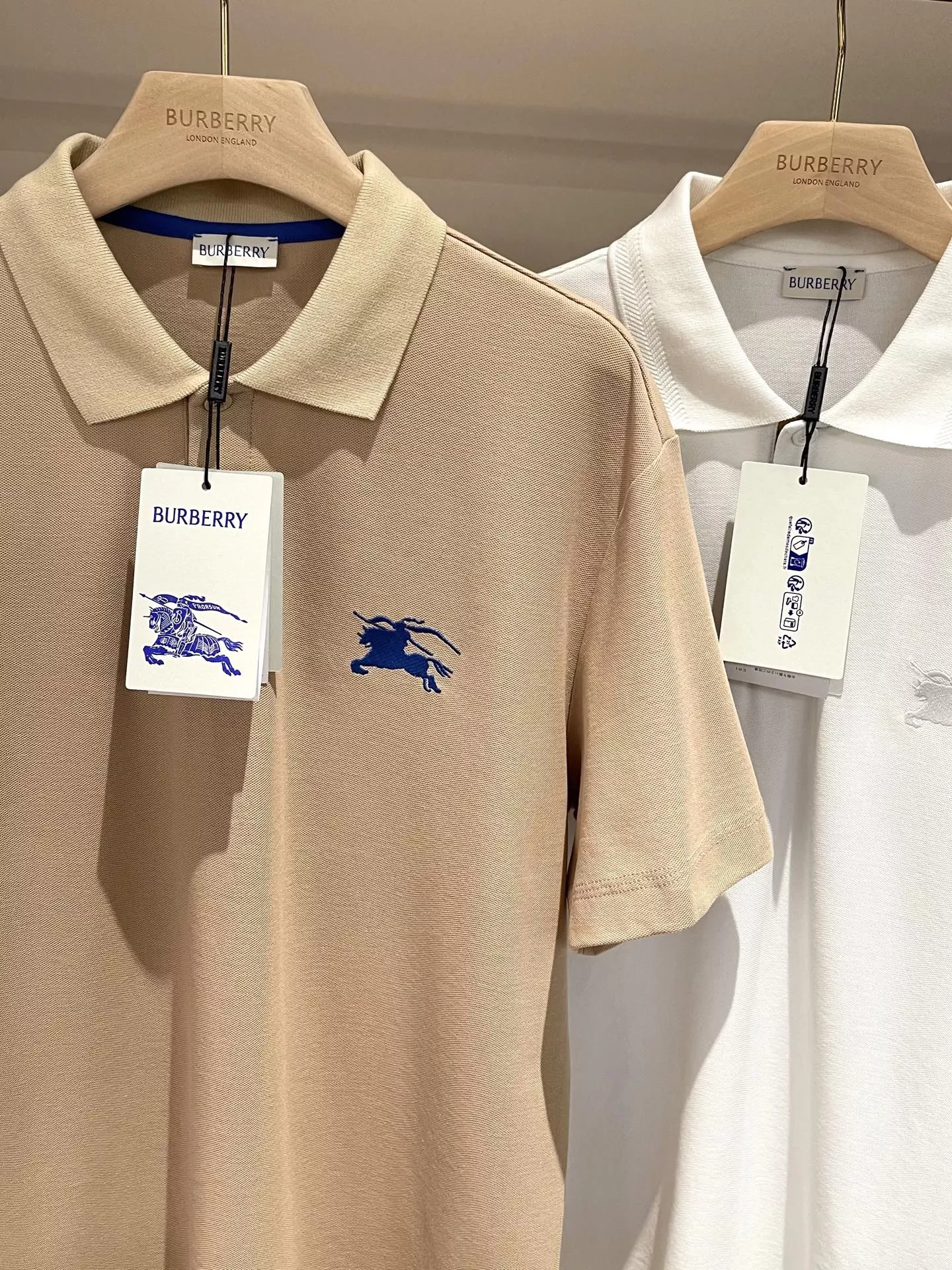 Durable 6020 Burberry T-Shirts Short Sleeved For Unisex