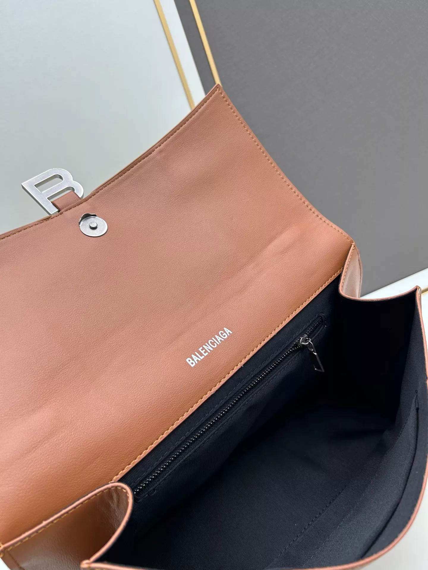 Durable 6061 Balenciaga AAA Quality Shoulder Bags For Women