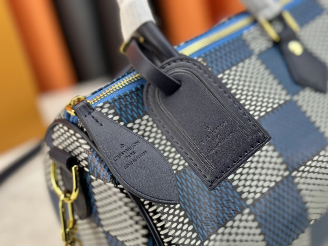 Durable 6135 Louis Vuitton AAA Quality Handbags For Women