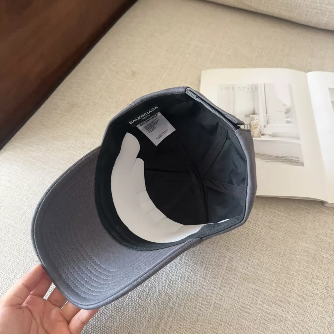 Durable 6246 Balenciaga Caps