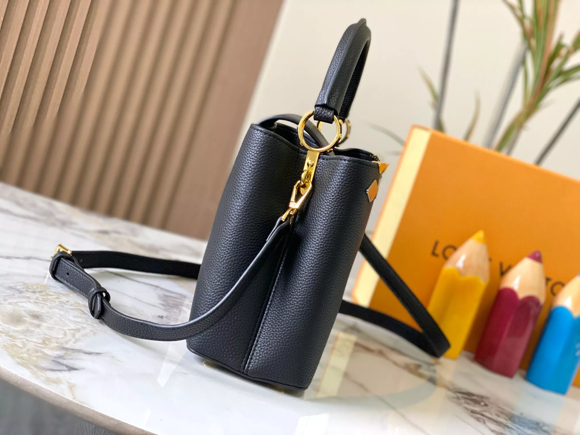 Durable 6255 Louis Vuitton AAA Quality Messenger Bags For Women