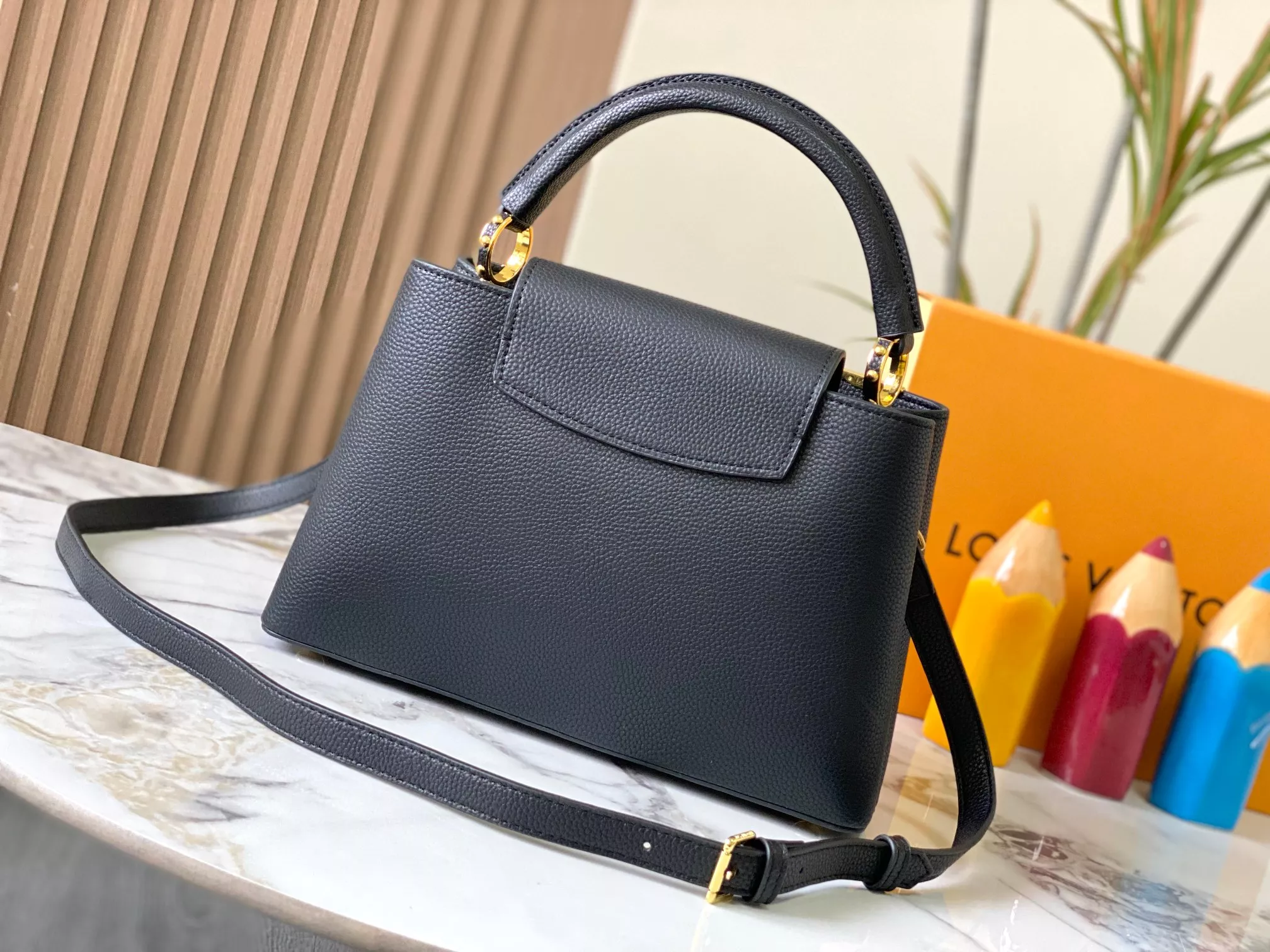 Durable 6255 Louis Vuitton AAA Quality Messenger Bags For Women