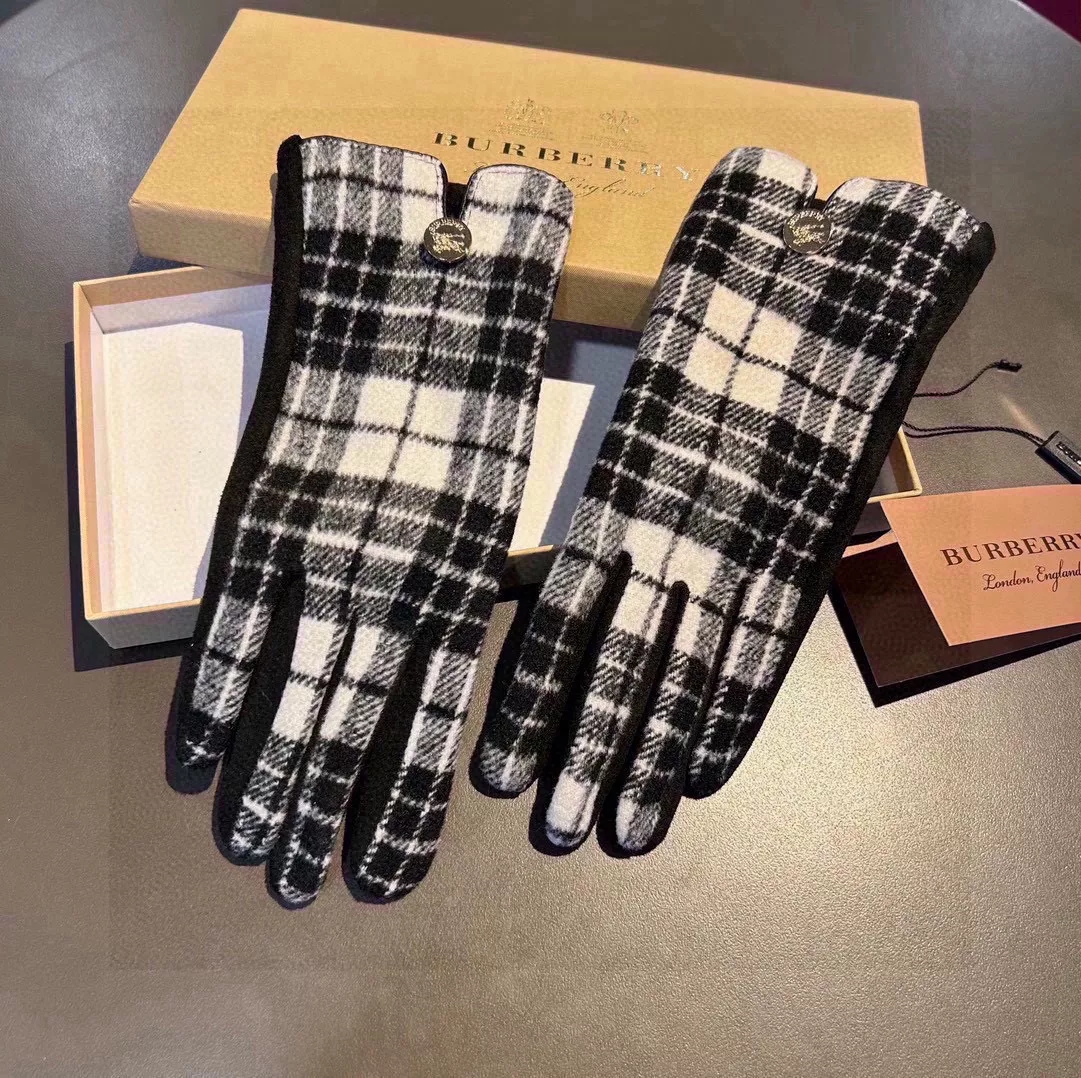 Durable 6299 Burberry Gloves