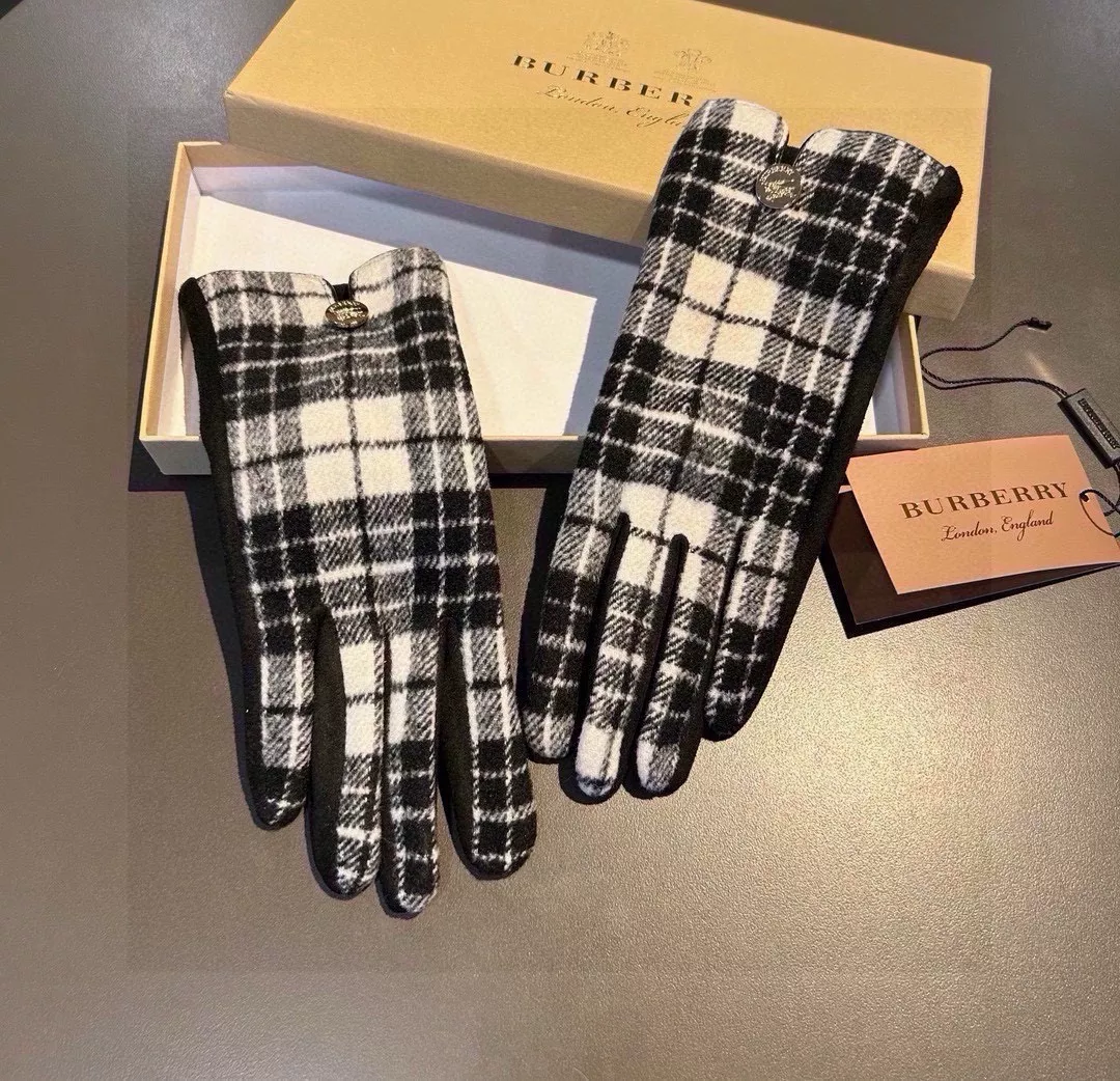 Durable 6299 Burberry Gloves