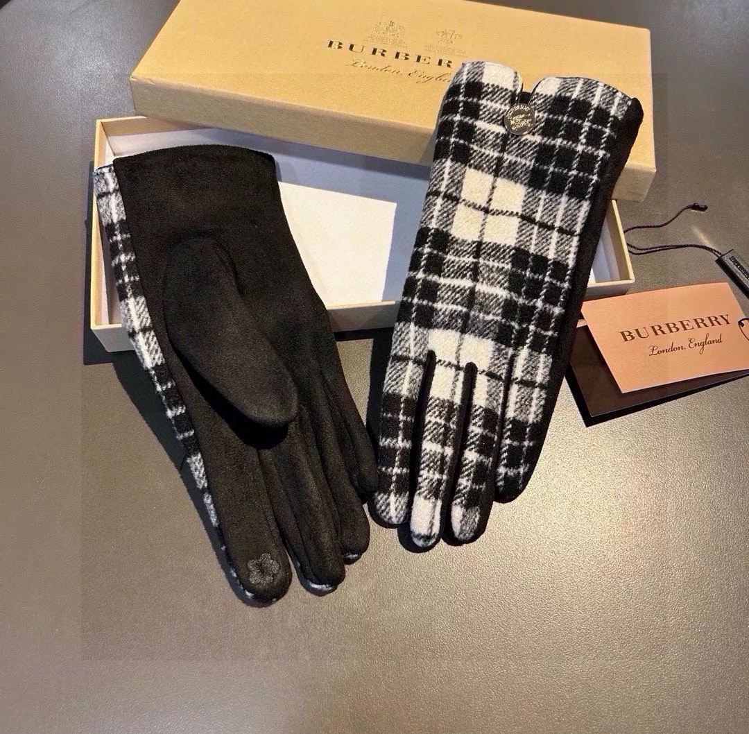 Durable 6299 Burberry Gloves