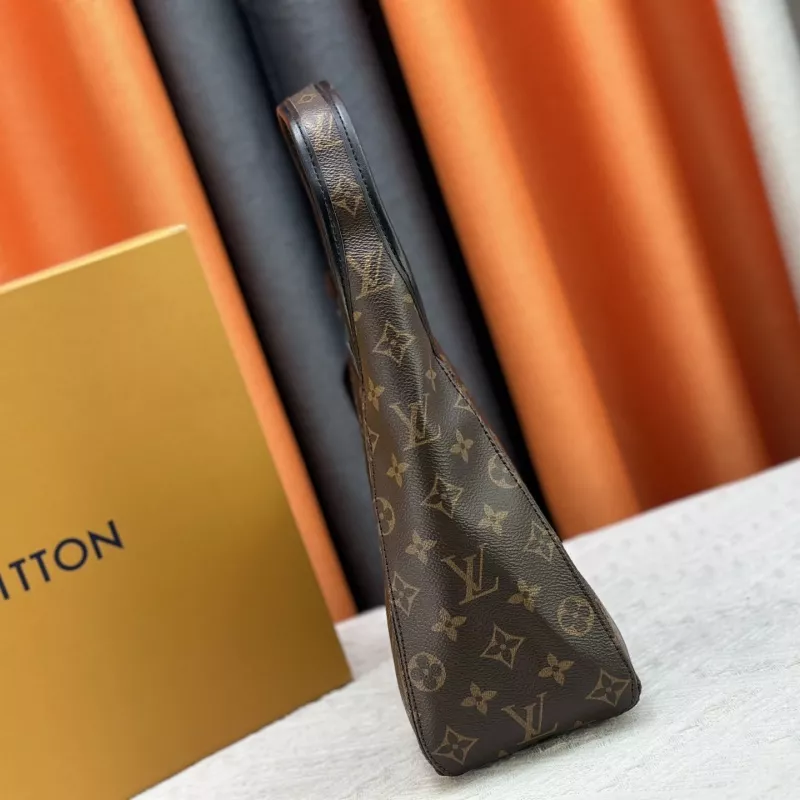 Durable 6362 Louis Vuitton AAA Quality Shoulder Bags For Women