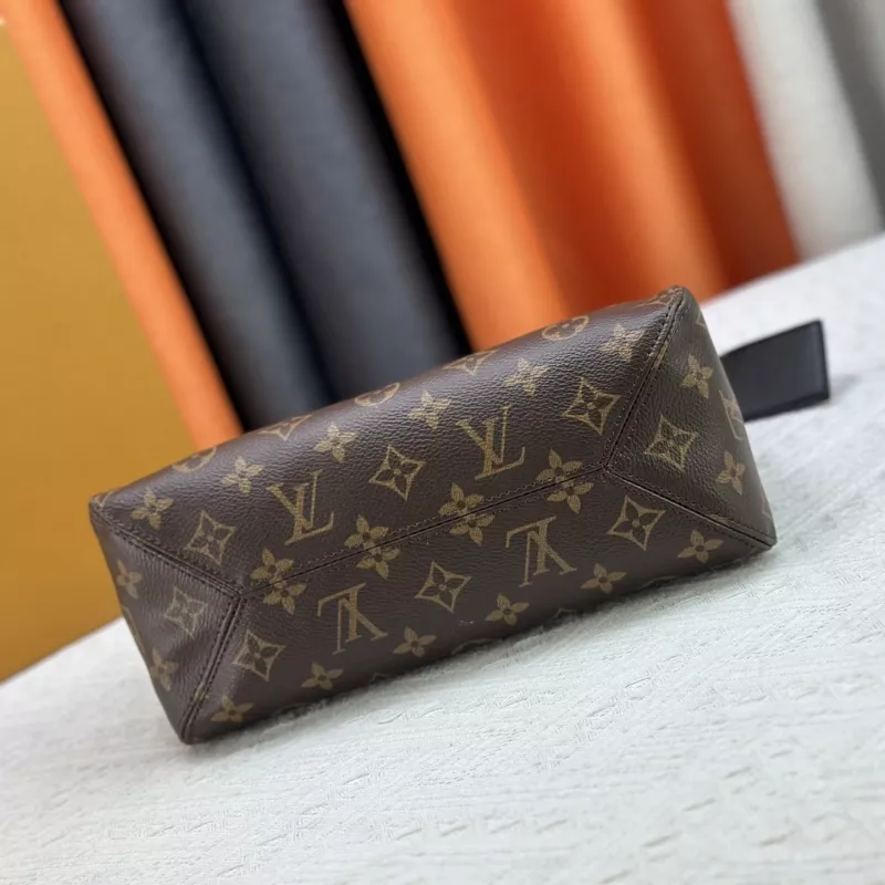 Durable 6362 Louis Vuitton AAA Quality Shoulder Bags For Women