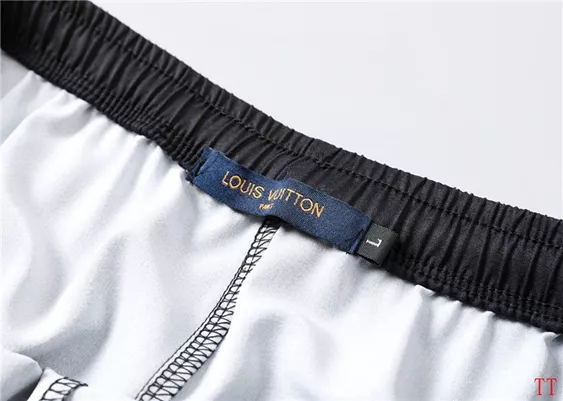 Durable 6385 Louis Vuitton LV Tracksuits Short Sleeved For Men