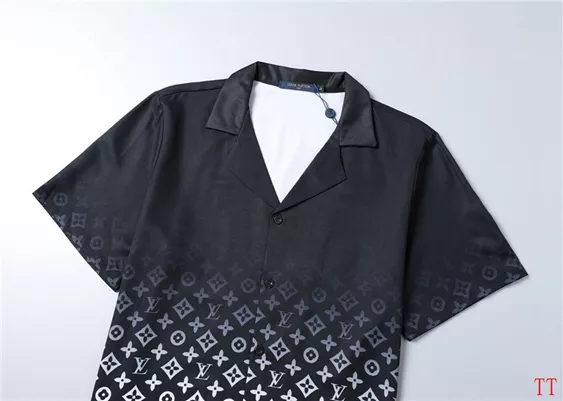 Durable 6385 Louis Vuitton LV Tracksuits Short Sleeved For Men