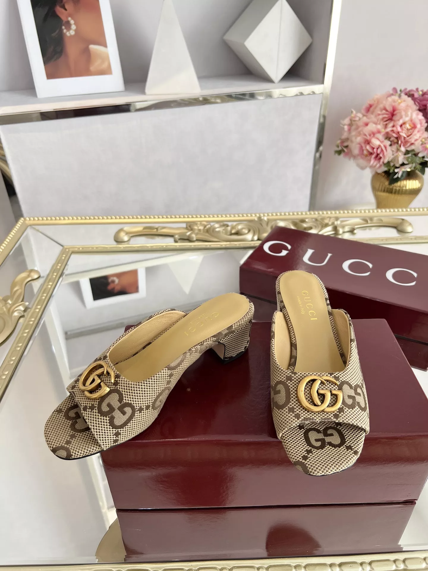 Durable 6533 Gucci Slippers For Women