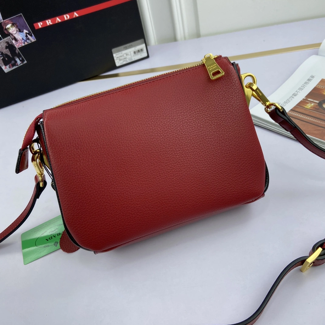Durable 6584 Prada AAA Quality Messenger Bags For Women