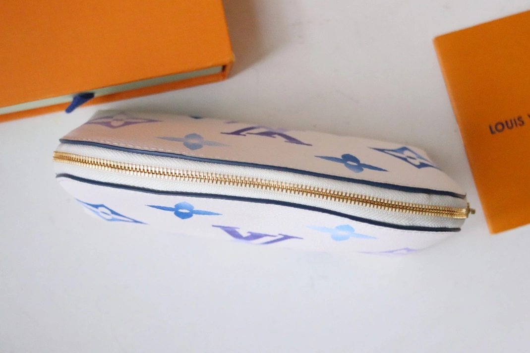 Durable 6598 Louis Vuitton AAA Quality Wallets For Women