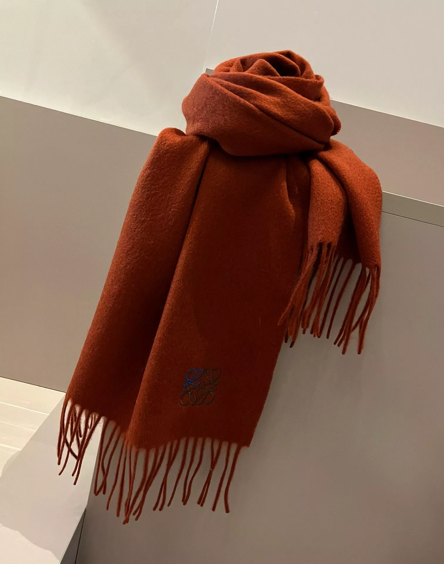 Durable 6622 LOEWE Scarf For Women
