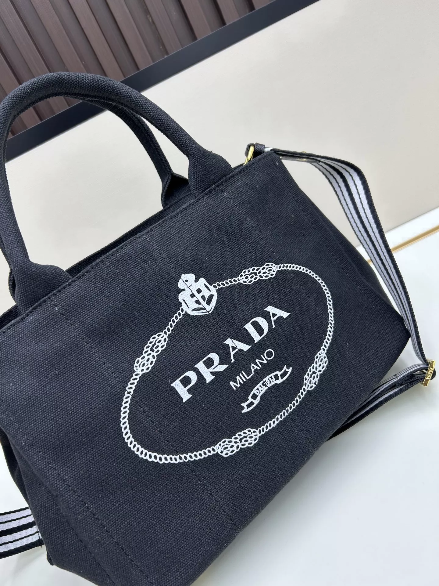 Durable 6641 Prada AAA Quality Handbags For Women