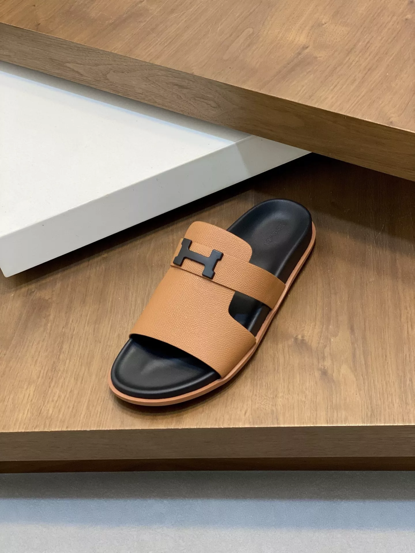 Durable 6721 Hermes Slippers For Men