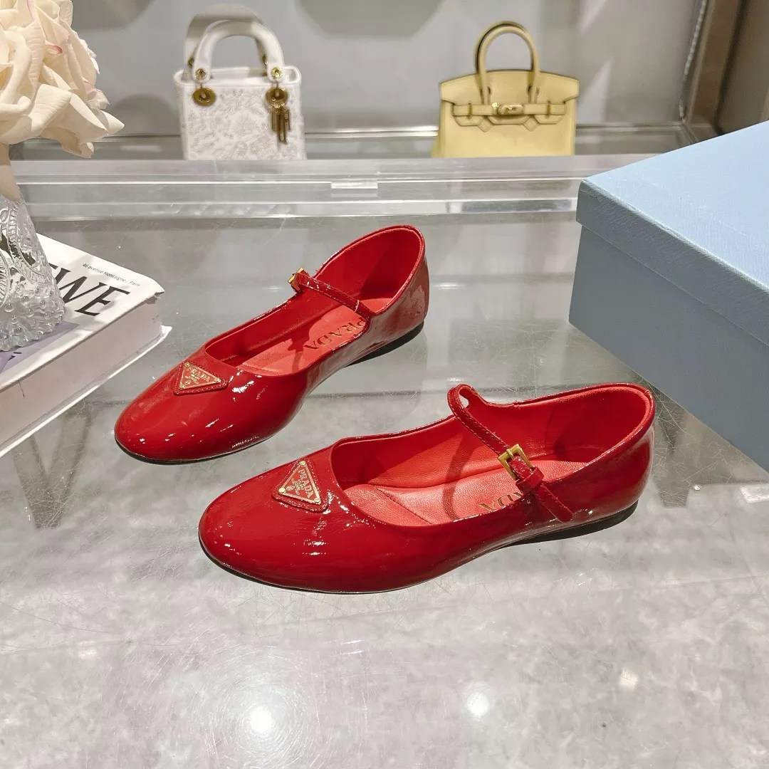 Durable 6729 Prada Flat Shoes For Women