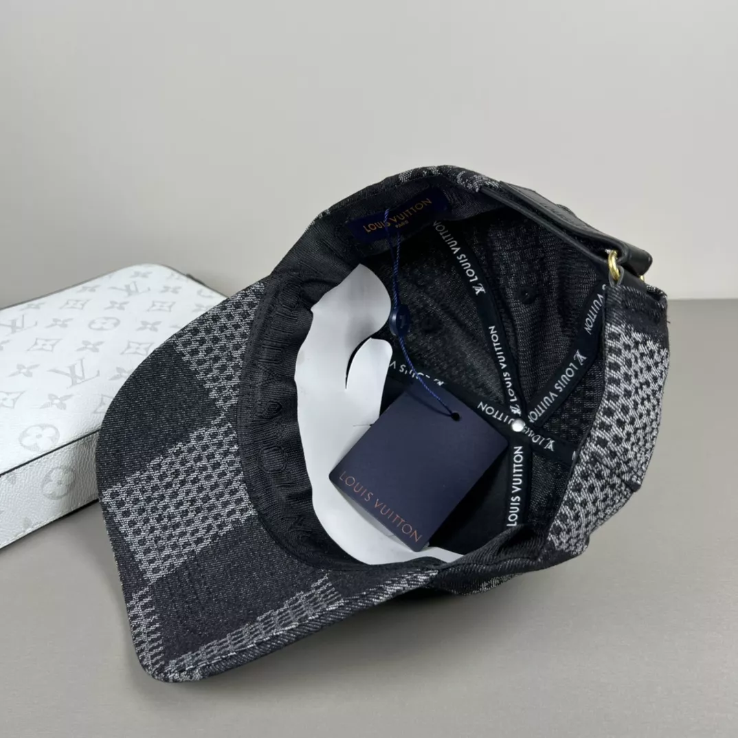 Durable 6737 Louis Vuitton LV Caps