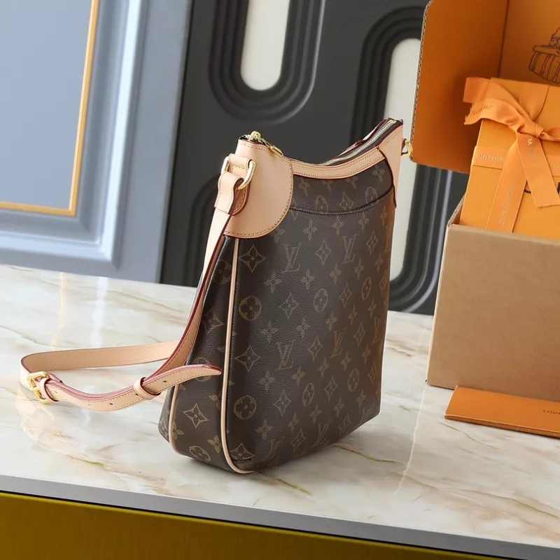 Durable 6795 Louis Vuitton Messenger Bags