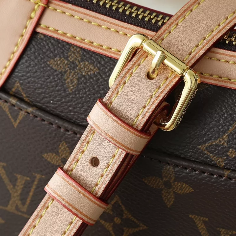 Durable 6795 Louis Vuitton Messenger Bags