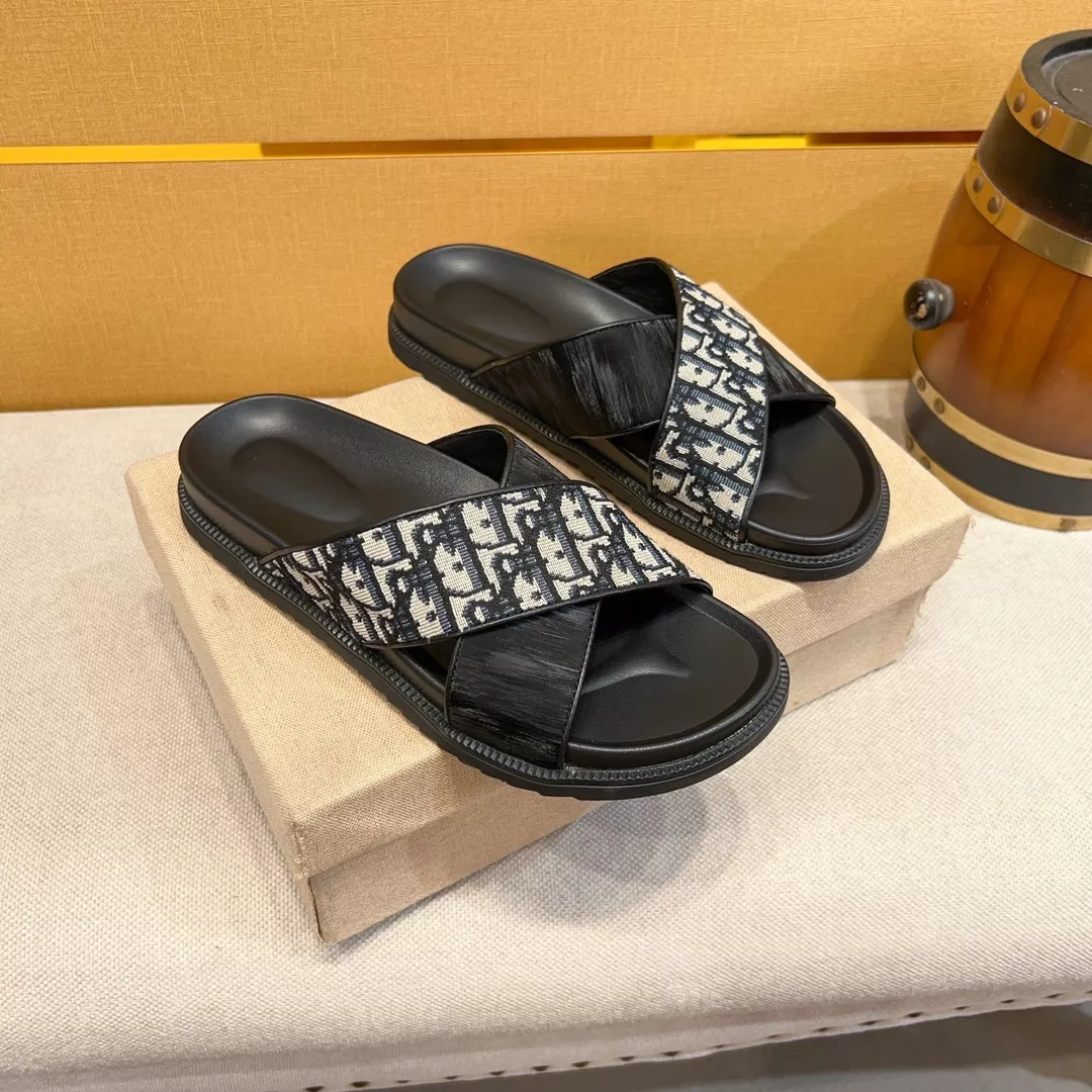 Durable 6797 Christian Dior Slippers For Men