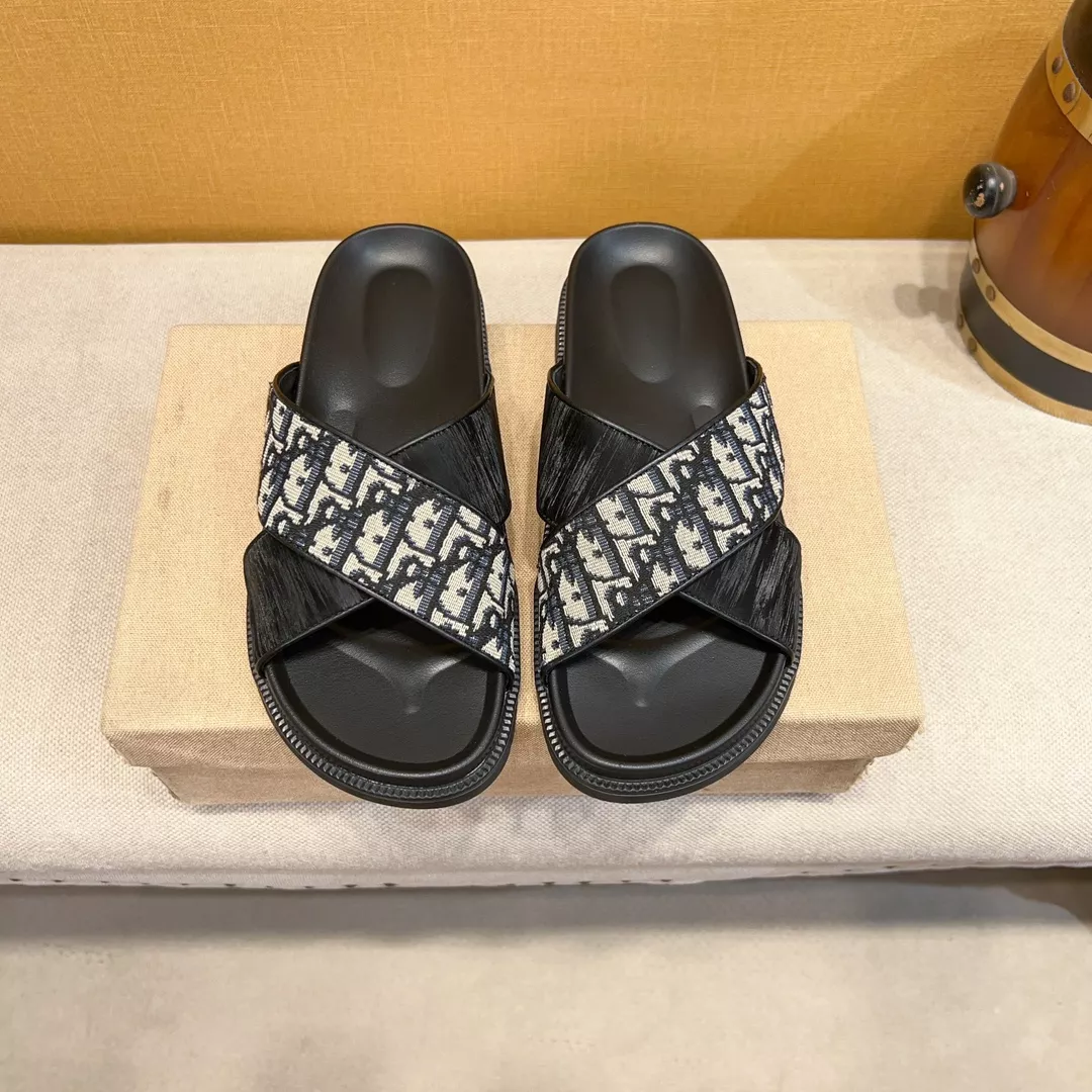 Durable 6797 Christian Dior Slippers For Men