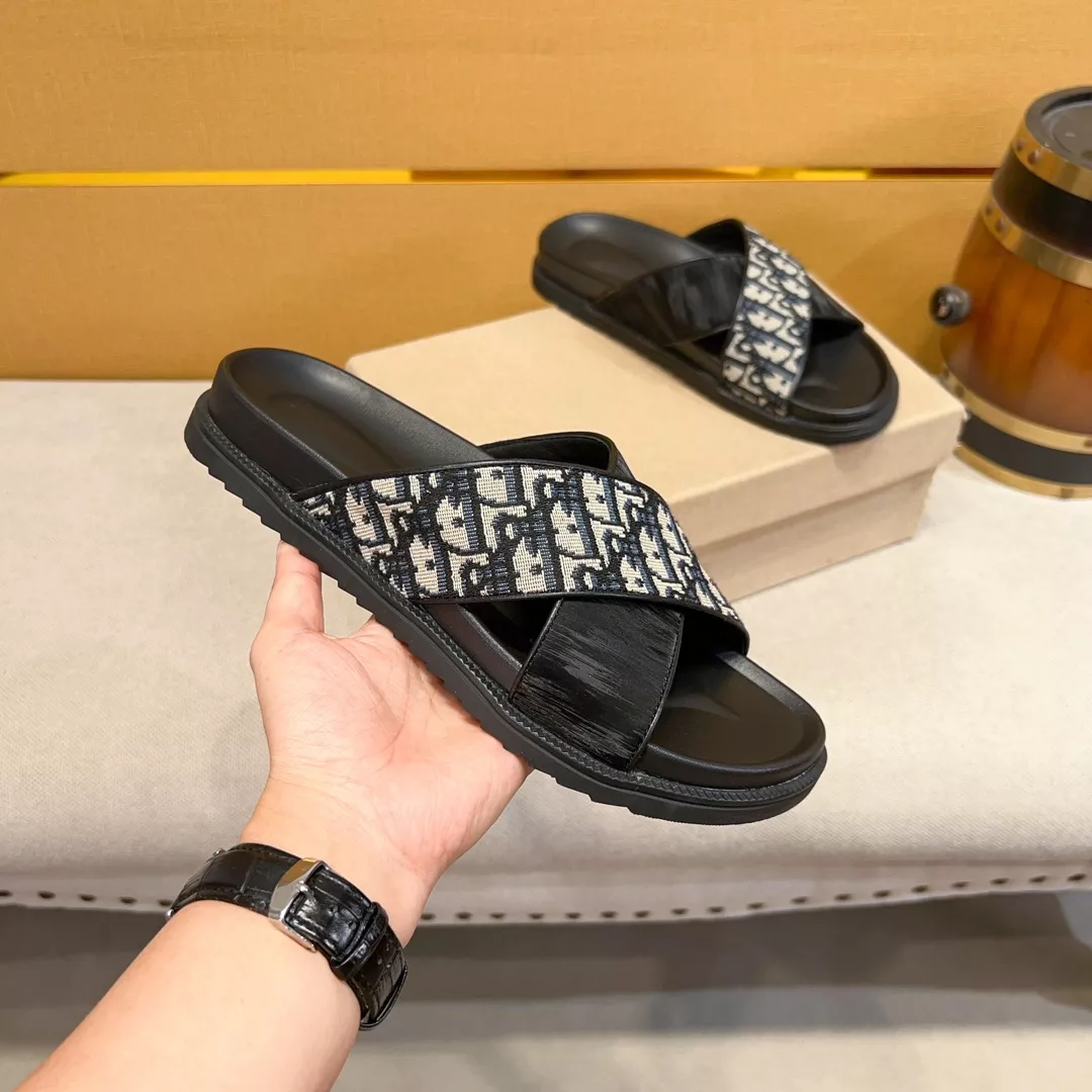 Durable 6797 Christian Dior Slippers For Men