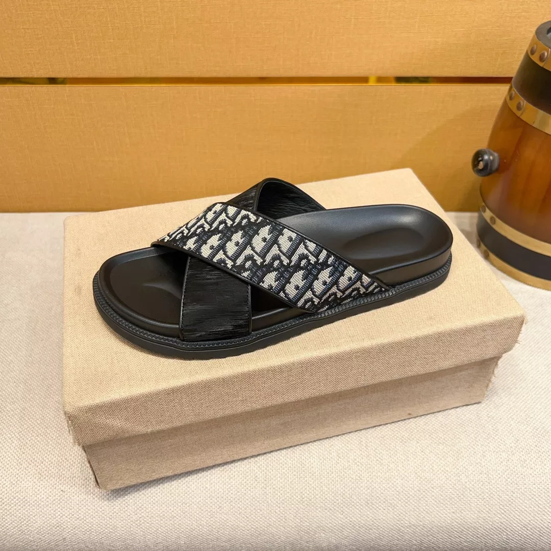 Durable 6797 Christian Dior Slippers For Men