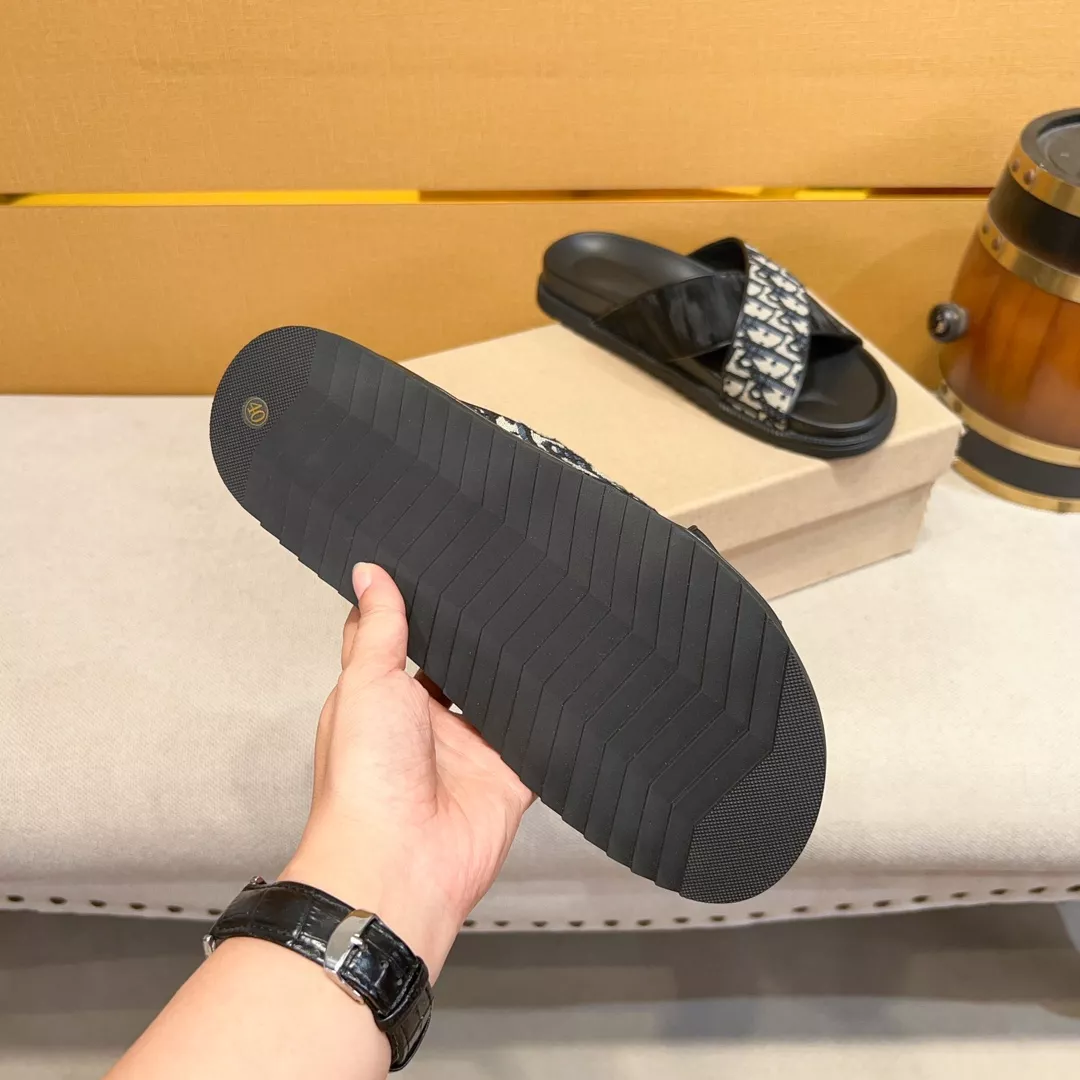 Durable 6797 Christian Dior Slippers For Men