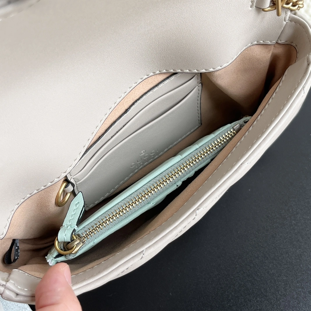 Durable 6800 Gucci AAA Quality Messenger Bags For Women